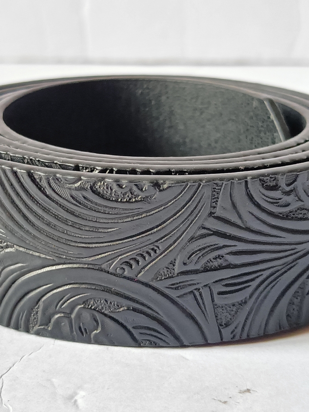 Gothic Silver Buckle Black Faux Leather Textured Belt Adjustable 47 Inches - Picture 4 of 6
